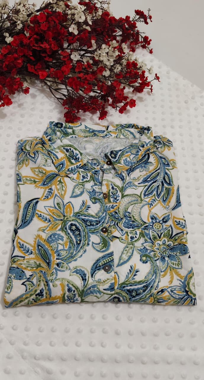 Comfort floral shirt style top